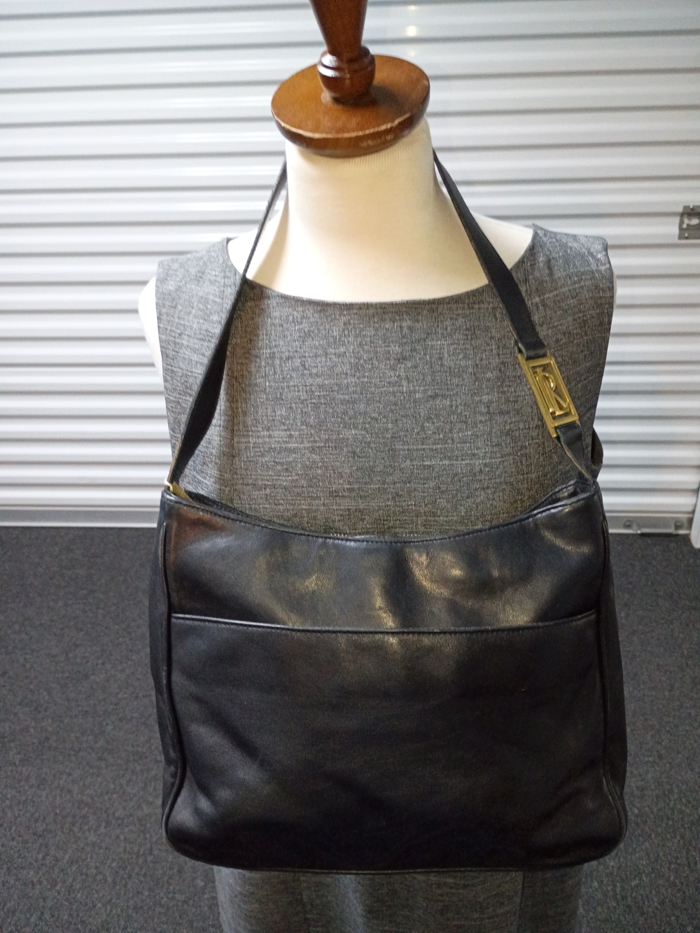 Ralph Lauren Blue Leather Shoulder Bag with Gold Tone Accent Logo Womens